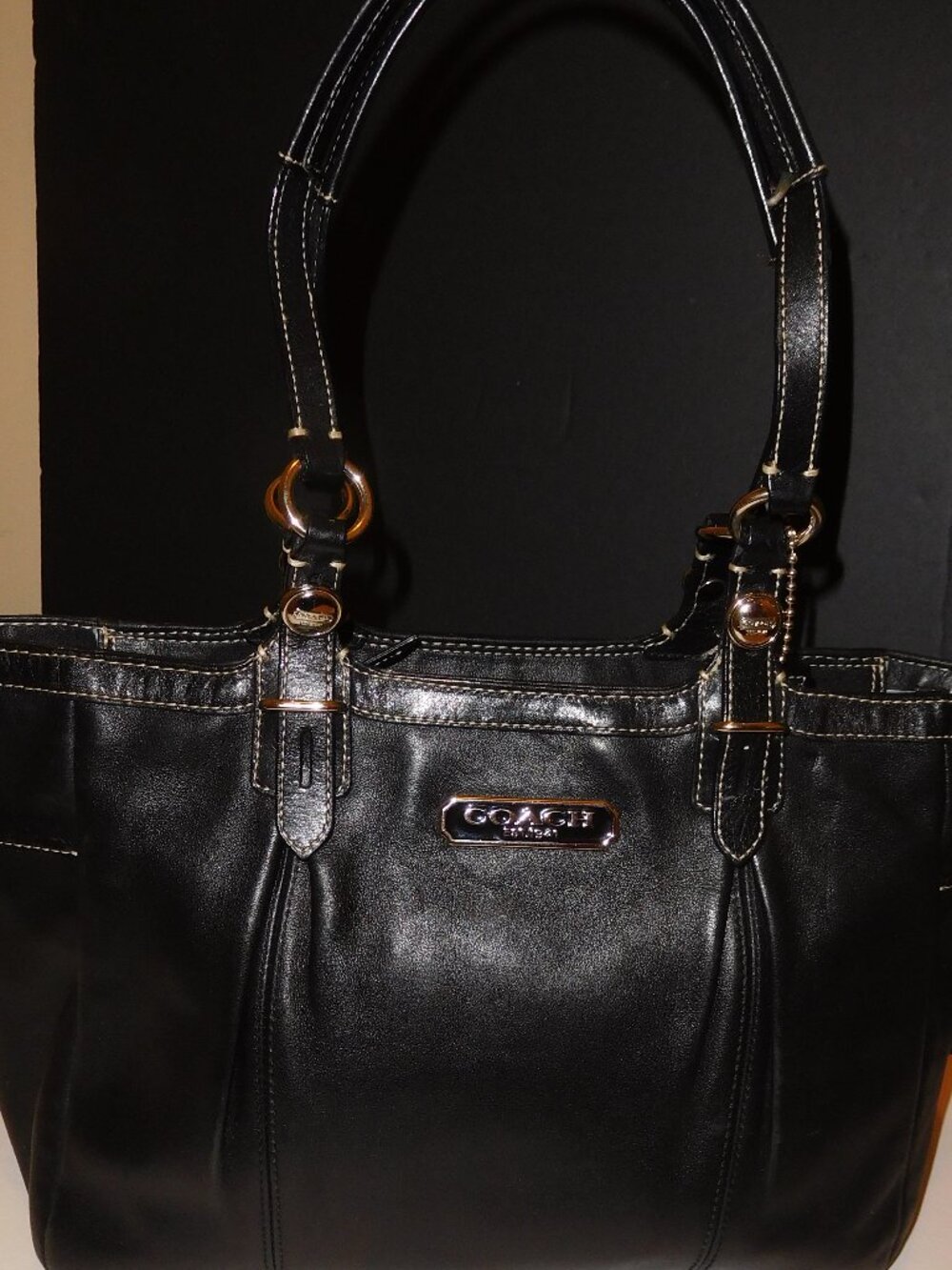 COACH Gallery East West Black Leather Tote Shoulder Bag J1082-F16565